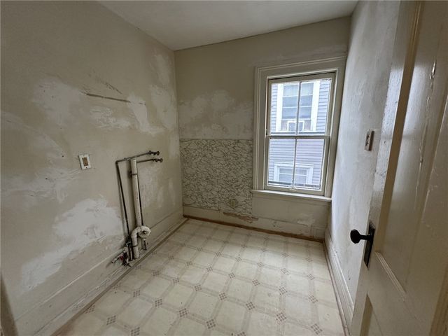 52 Dr Samuel Mccree Way, Rochester, NY 14608