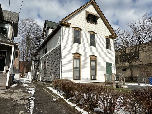 52 Dr Samuel Mccree Way, Rochester, NY 14608