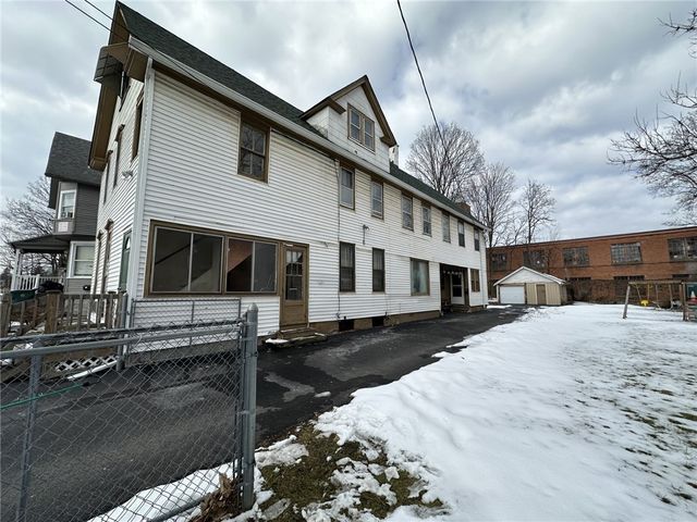 52 Dr Samuel Mccree Way, Rochester, NY 14608