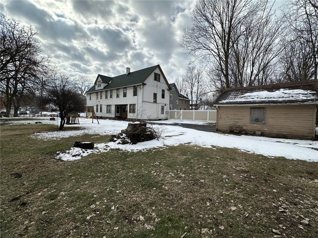 52 Dr Samuel Mccree Way, Rochester, NY 14608