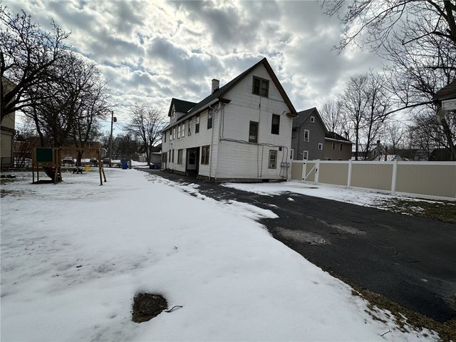 52 Dr Samuel Mccree Way, Rochester, NY 14608