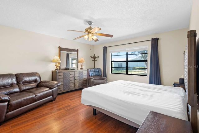 2024 HEREFORD DRIVE 49, Sun City Center, FL 33573