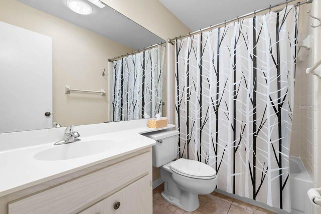 2024 HEREFORD DRIVE 49, Sun City Center, FL 33573