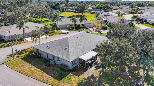 2024 HEREFORD DRIVE 49, Sun City Center, FL 33573