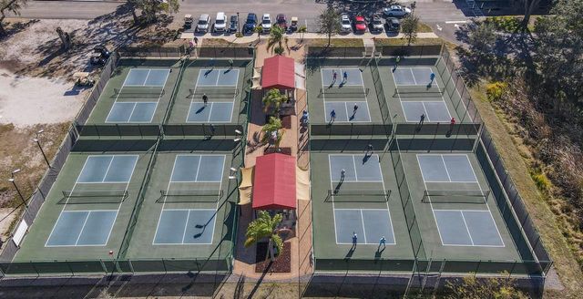 2024 HEREFORD DRIVE 49, Sun City Center, FL 33573