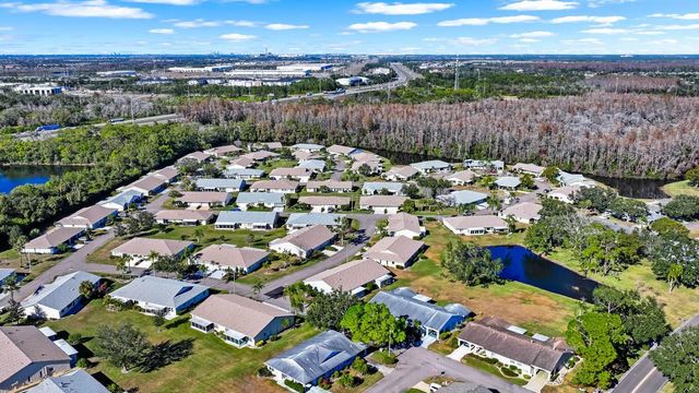 2024 HEREFORD DRIVE 49, Sun City Center, FL 33573