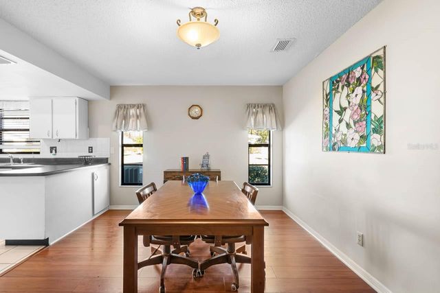 2024 HEREFORD DRIVE 49, Sun City Center, FL 33573