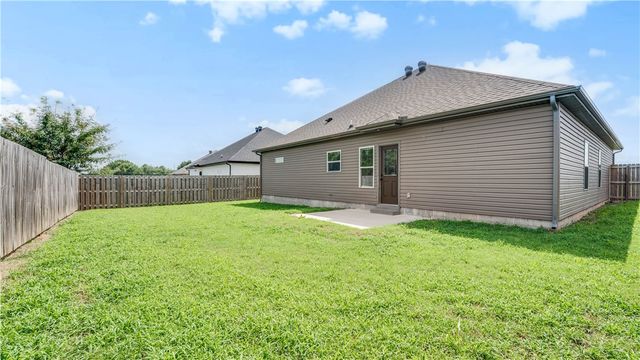 1230 Mt Hood Drive, Centerton, AR 72719