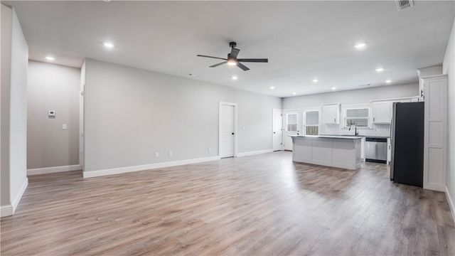 1230 Mt Hood Drive, Centerton, AR 72719