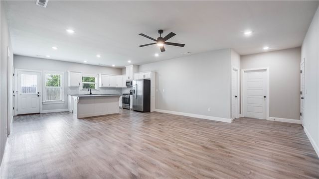 1230 Mt Hood Drive, Centerton, AR 72719