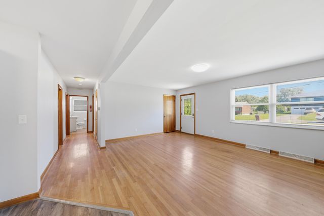 23 Edward Avenue, Florence, KY 41042