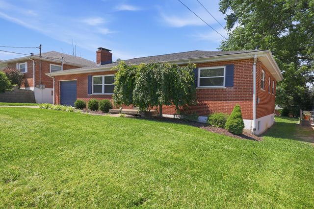 23 Edward Avenue, Florence, KY 41042