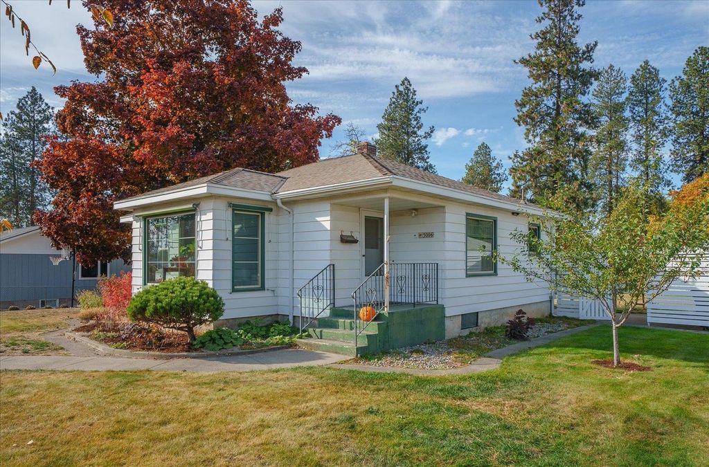 3006 W Monticello Pl, Spokane, WA 99205 photo 2
