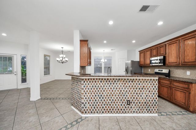 20222 W Lakebridge Ln, Richmond, TX 77407