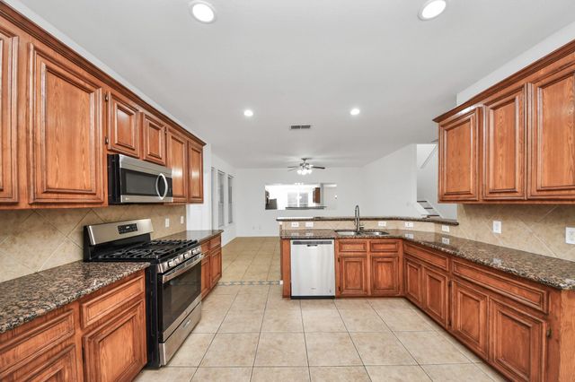 20222 W Lakebridge Ln, Richmond, TX 77407