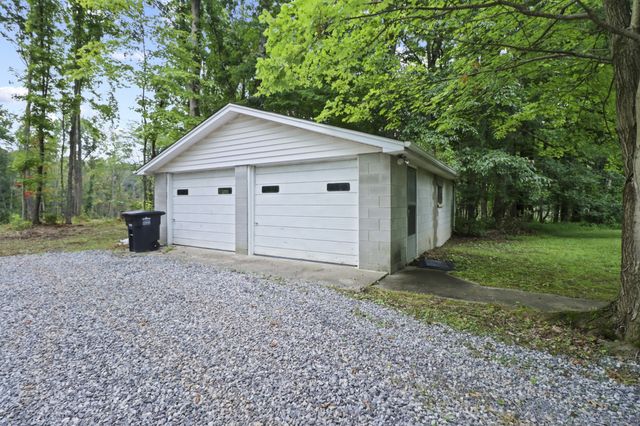 7956 Bethlehem Rd, Springfield, TN 37172