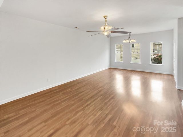 5542 Santeelah Court, Charlotte, NC 28217