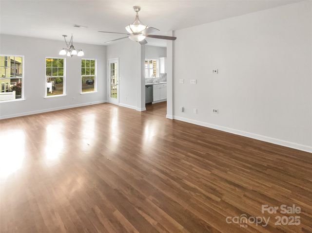 5542 Santeelah Court, Charlotte, NC 28217