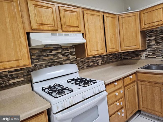518 BIRCH ST, Reading, PA 19604