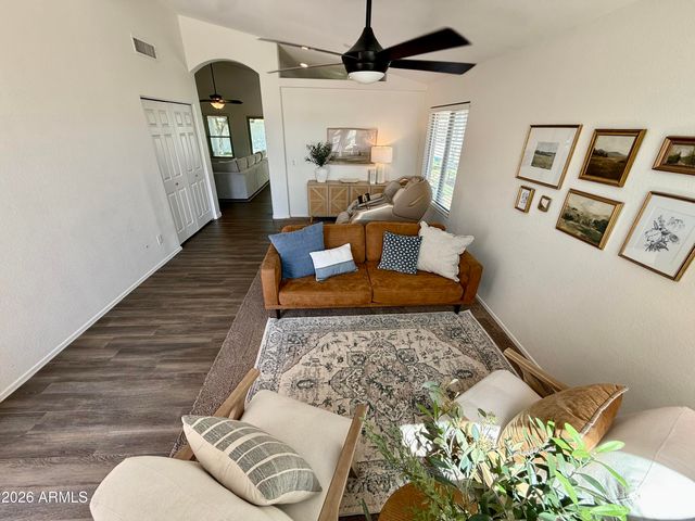 434 S TANINA Street, Gilbert, AZ 85296