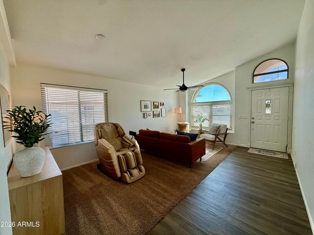 434 S TANINA Street, Gilbert, AZ 85296
