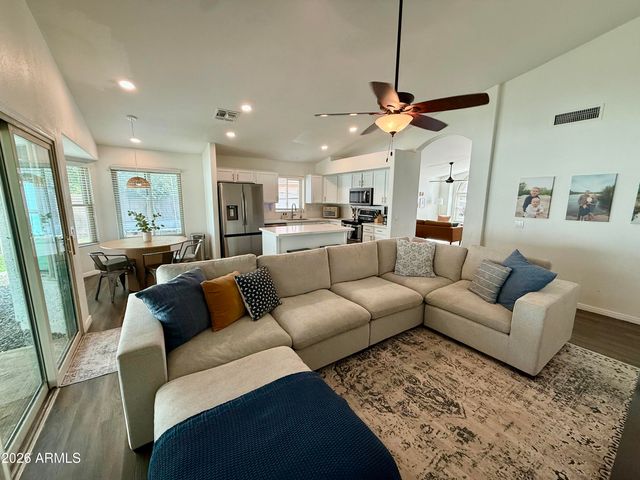 434 S TANINA Street, Gilbert, AZ 85296