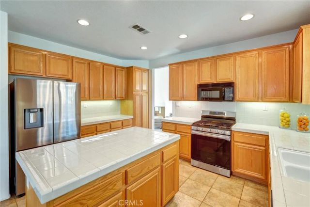 11906 Mesa Linda, Victorville, CA 92392