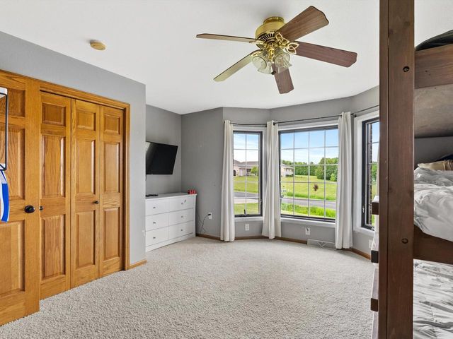 5177 Catalina COURT, Manitowoc, WI 54220