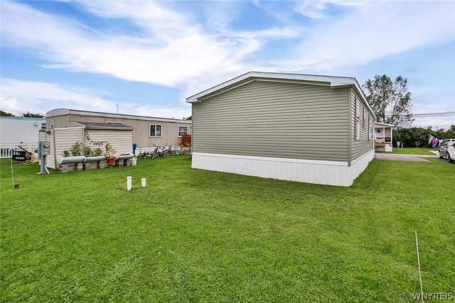 1774 Military Road 27, Tonawanda, NY 14217