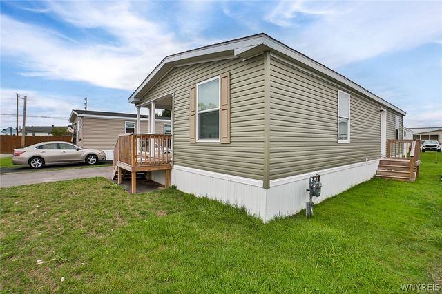 1774 Military Road 27, Tonawanda, NY 14217