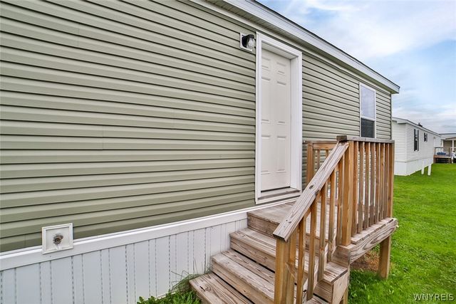 1774 Military Road 27, Tonawanda, NY 14217