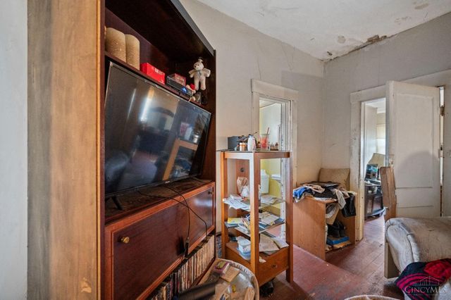 2114 Ravine Street, Cincinnati, OH 45214