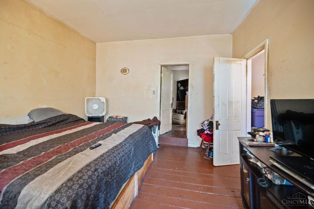 2114 Ravine Street, Cincinnati, OH 45214