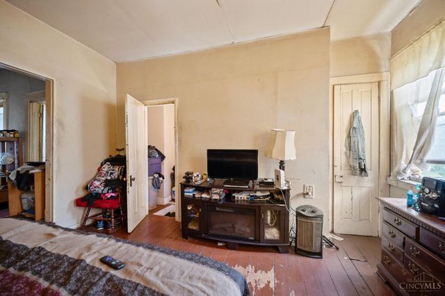 2114 Ravine Street, Cincinnati, OH 45214