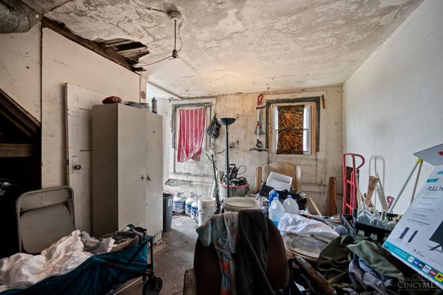 2114 Ravine Street, Cincinnati, OH 45214