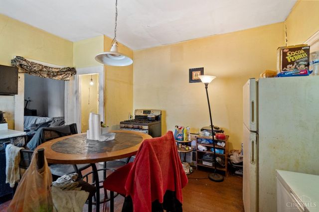 2114 Ravine Street, Cincinnati, OH 45214