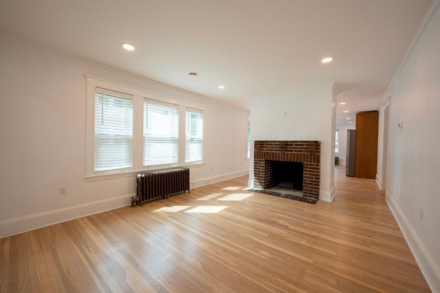 3 Chilton Park 3, Milton, MA 02186
