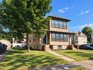 3 Chilton Park 3, Milton, MA 02186