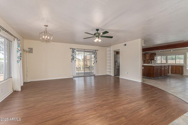 2300 E CONCORDA Drive, Tempe, AZ 85282