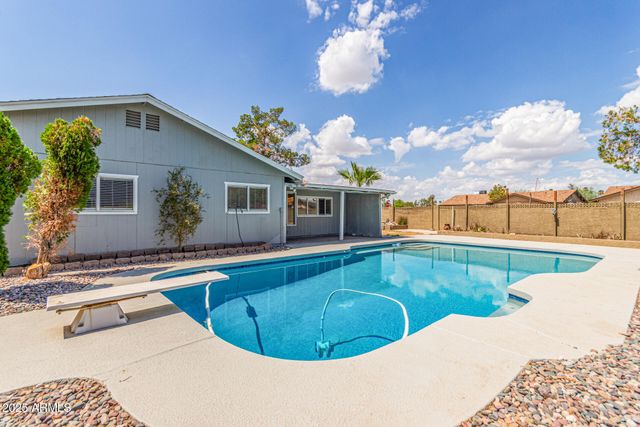 2300 E CONCORDA Drive, Tempe, AZ 85282