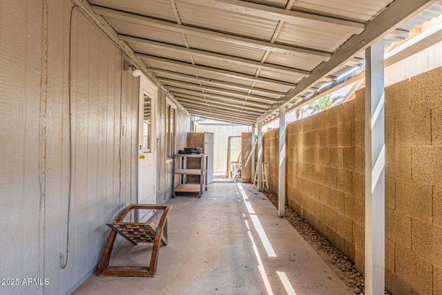 2300 E CONCORDA Drive, Tempe, AZ 85282