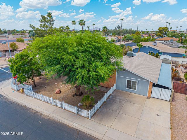 2300 E CONCORDA Drive, Tempe, AZ 85282