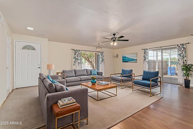 2300 E CONCORDA Drive, Tempe, AZ 85282