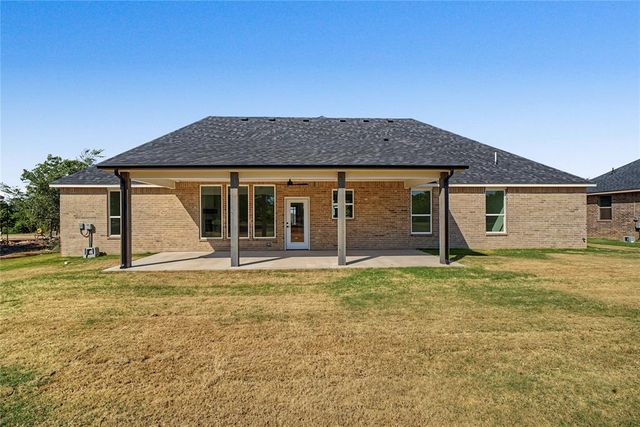 2000 Cattle Drive, Guthrie, OK 73044