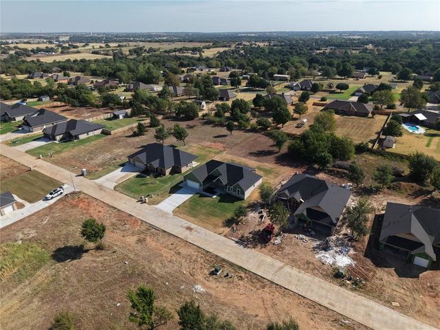 2000 Cattle Drive, Guthrie, OK 73044