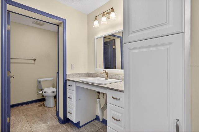 901 W RIVER DRIVE, Temple Terrace, FL 33617