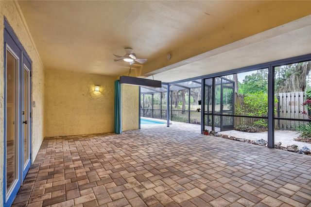 901 W RIVER DRIVE, Temple Terrace, FL 33617