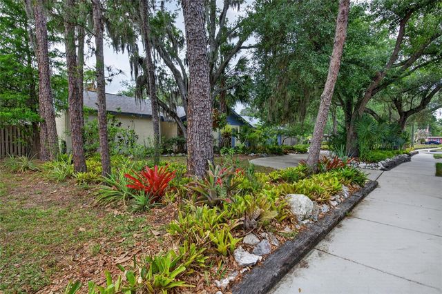 901 W RIVER DRIVE, Temple Terrace, FL 33617