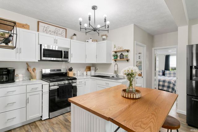 306 S Apple Road, Osceola, IN 46561