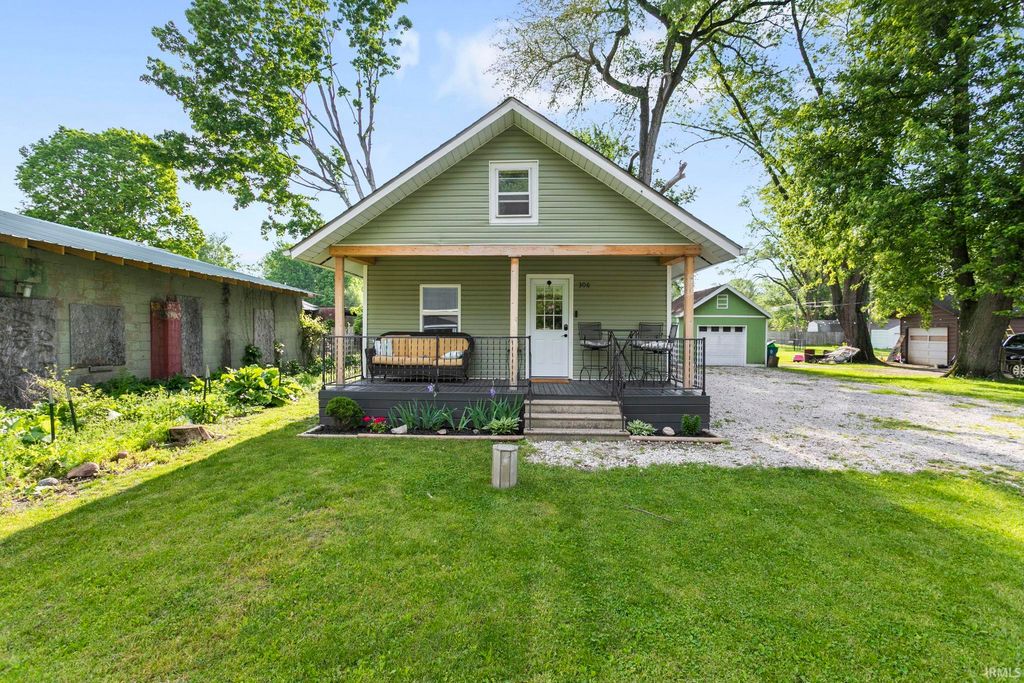 306 S Apple Road, Osceola, IN 46561